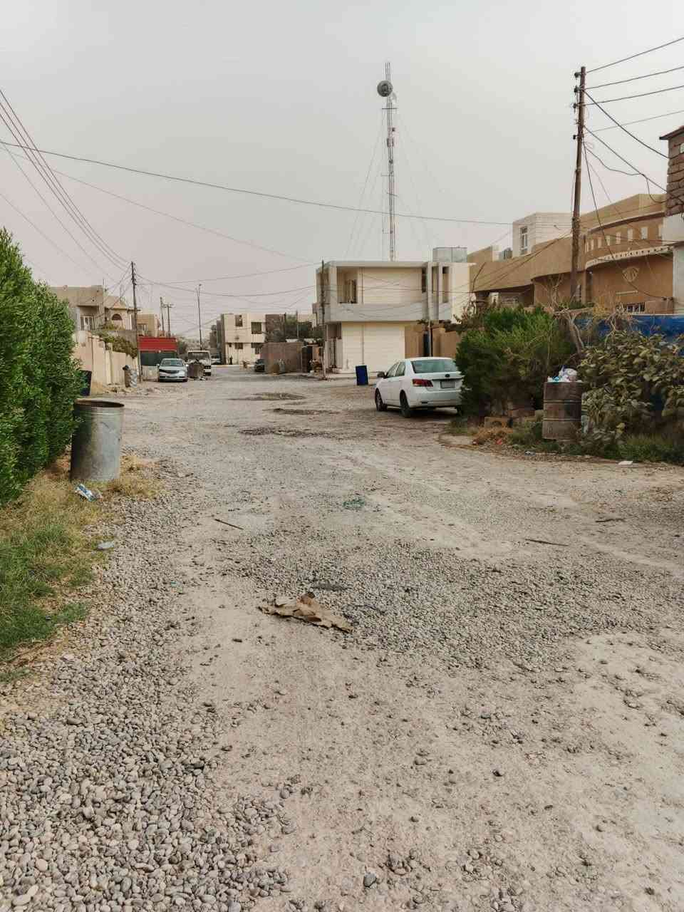 للبيع بيت قديم 600متر شارع البيت 15متر مكان تكريت القادسية شارع الرعاية الاجتماعية  للاستفسار اتصل ***********
