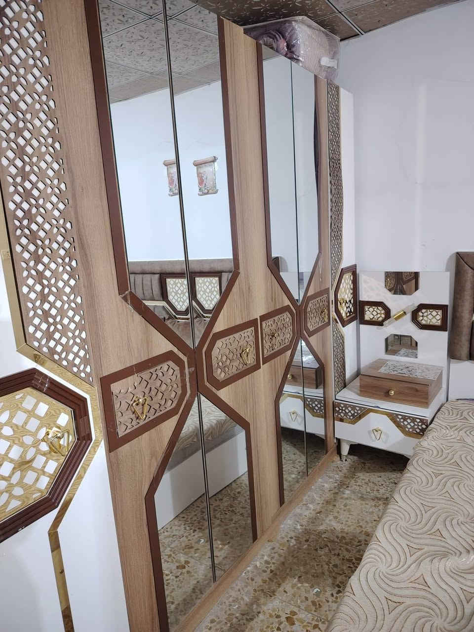 غرفة نوم تركي عشر قطع للبيع مكان زعفرانية


**إذا كنت صاحب هذا الإعلان وتريد حذفه لأي سبب، رجاءا أرسل رسالة إلى الدعم الفني**