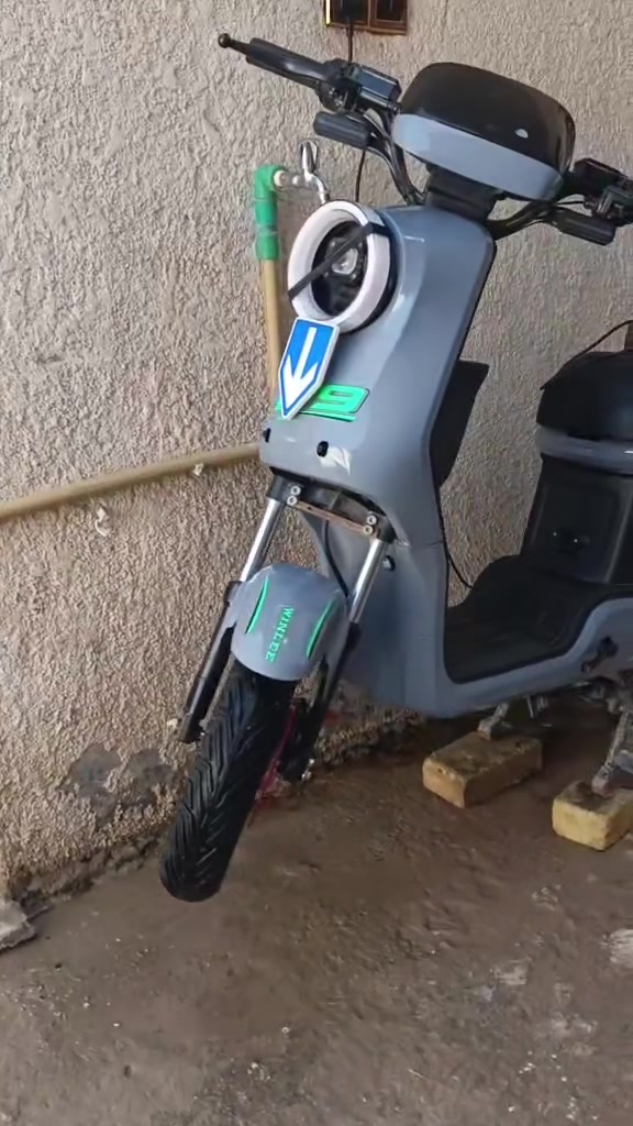 دراجه شحن R9 نظيفه كلششش للبيع استعمال قليل السعر 450 وبيها مجال


**إذا كنت صاحب هذا الإعلان وتريد حذفه لأي سبب، رجاءا أرسل رسالة إلى الدعم الفني**