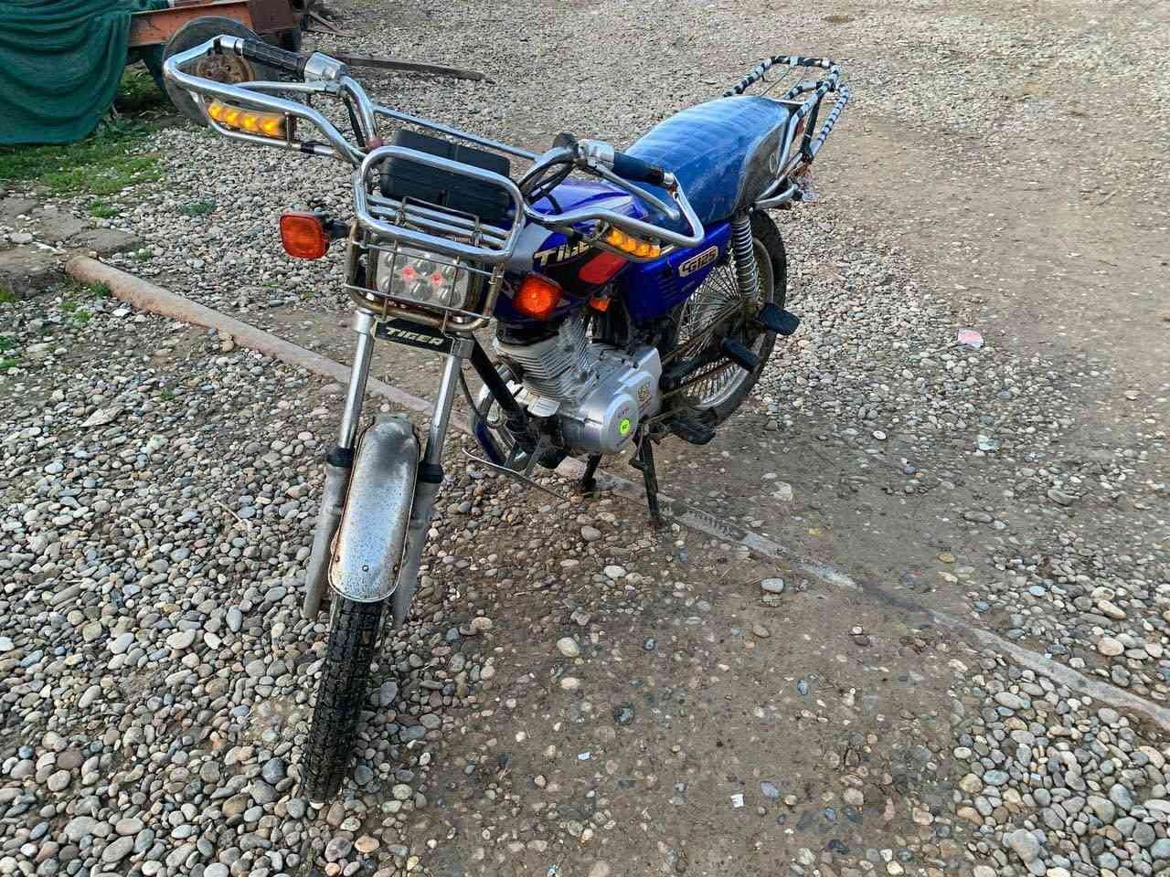 السلام عليكم عندي مطور للبيع تايكر موديل 2020 ابل درع   تواير دبلات كلها جدد كهربائيات كلها شغاله وشرط نشاطه فول


**إذا كنت صاحب هذا الإعلان وتريد حذفه لأي سبب، رجاءا أرسل رسالة إلى الدعم الفني**