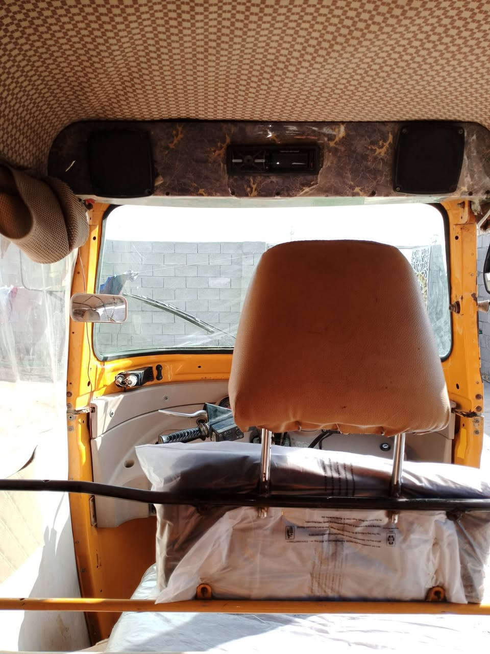 سلام عليكم تكتك للبيع موديل 19بسنويه تقره 20داخله ب 20كشره كفاله عد طكه بلتكمه بصيطه مكينه بس ولفات تكتك حلوه مرتبه مال جناي ماعوزه برغي رقم وسنويه كامله سعر 5و600بيه مجال مكاني مجر شراي اتصل ***********
