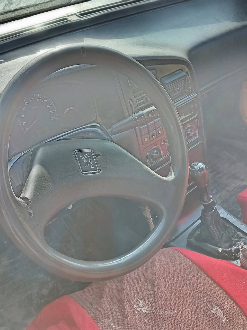 روئ موديل ٩سياره شغاله كلشي ما عايزها مكان بغداد سعرها ١٠ اوراق قفل السنويه صاقطه بل ٢٣ محركها بي دخان قليل السيارة جاهزة الشرعي ماواصله *********** اتصال
