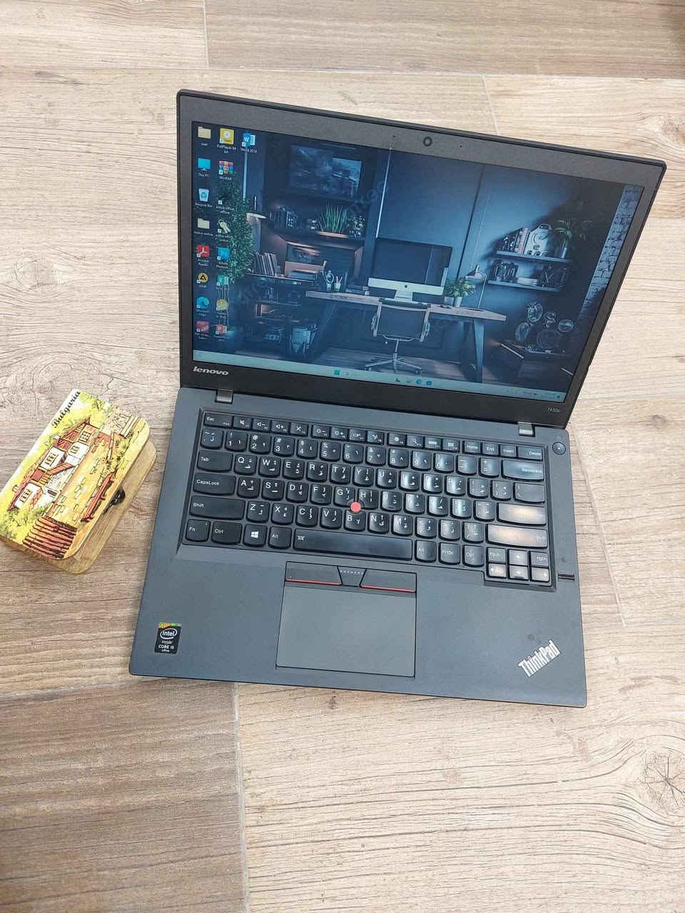 لابتوب رخيص واقتصادي نحيف خفيف الوزن مناسب للدراسة 
     Lenovo T540 Ci5 جيل رابع 
. 
السعر ثابت  170 الف مع التوصيل
. 
مناسب جدا للدراسة والبرامج المكتبية والطباعة والتصفح والتواصل الاجتماعي 
النظافة شرط اخو الجديد تفحص وين متريد 
……………………
 المعالج Core i5-4th  جيل رابع  
 ذاكرة الوصول العشوائي (الرام) 8GB 
 التخزين( الهارد) 256GB SSD 
كارت شاشة انتل داخلي  4GB 
 مقاس شاشة 14 انج 
 كيبورد  عربي انكليزي 
………………………………… بغداد, العراق


**إذا كنت صاحب هذا الإعلان وتريد حذفه لأي سبب، رجاءا أرسل رسالة إلى الدعم الفني**