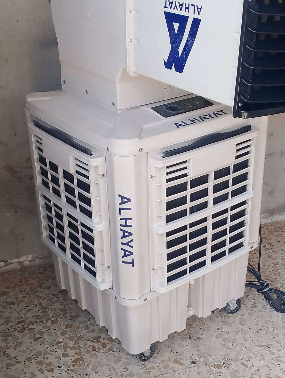 مبردة دكت حجم 40 نوع المبردة الحيات اصليه مطور نحاس سربس 3سرع حلفات مقلون اصليه استعمال  شهرين فقط جديده مابيها اي ضرر ولا عطل ع الفحص  اليريدهه يراسلني خاااااص مكاني بغداد الأمين الثانيه


**إذا كنت صاحب هذا الإعلان وتريد حذفه لأي سبب، رجاءا أرسل رسالة إلى الدعم الفني**