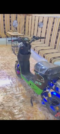 دراجه شحن R9 عوزهة. عقل رايدهة 250 مجال شي قليل عنواني بغداد الشعب