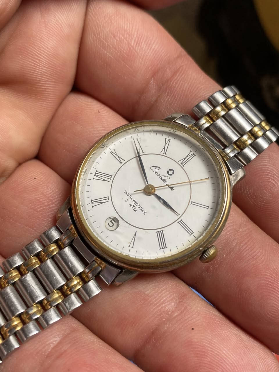 البيع/ ساعات وحده فنتج كوك وثانيه باتري

شرط شغل / السعر 60 الف معا توصيل


**إذا كنت صاحب هذا الإعلان وتريد حذفه لأي سبب، رجاءا أرسل رسالة إلى الدعم الفني**