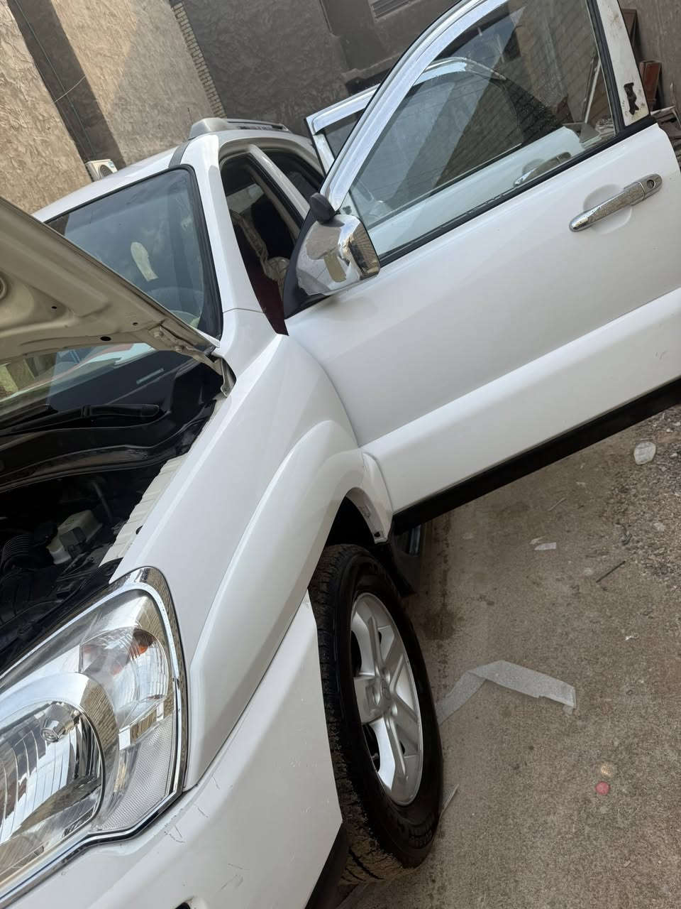 السلام عليكم 
كيا سبورتج ٢٠٠٩ 
كفاله عامه 
ماشيه ١٣٥ الف 
سياره جديده بمعنى الكلمه 
مال جنايه 
رقم بغداد بسمي تحويل مباشر 
السعر ١٣٢بيها مجال بسيط 
للستفسار ***********سيد حقي النعيمي
