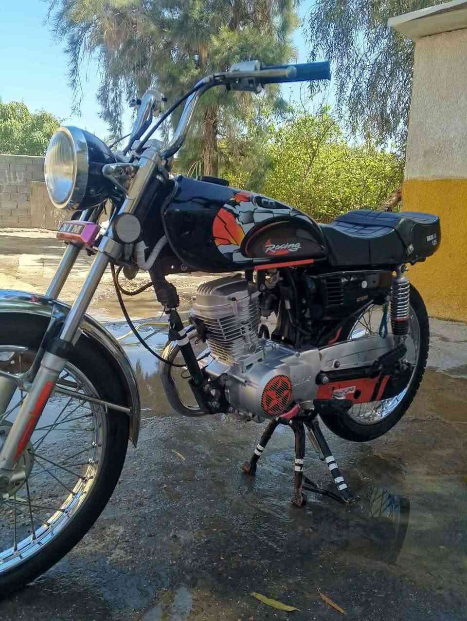 السلام عليكم ،للبيع دراجة اربعه كير نامه امتياز موديل 24 السعر 450 وبيها مجال للاستفسار ***********هـ
