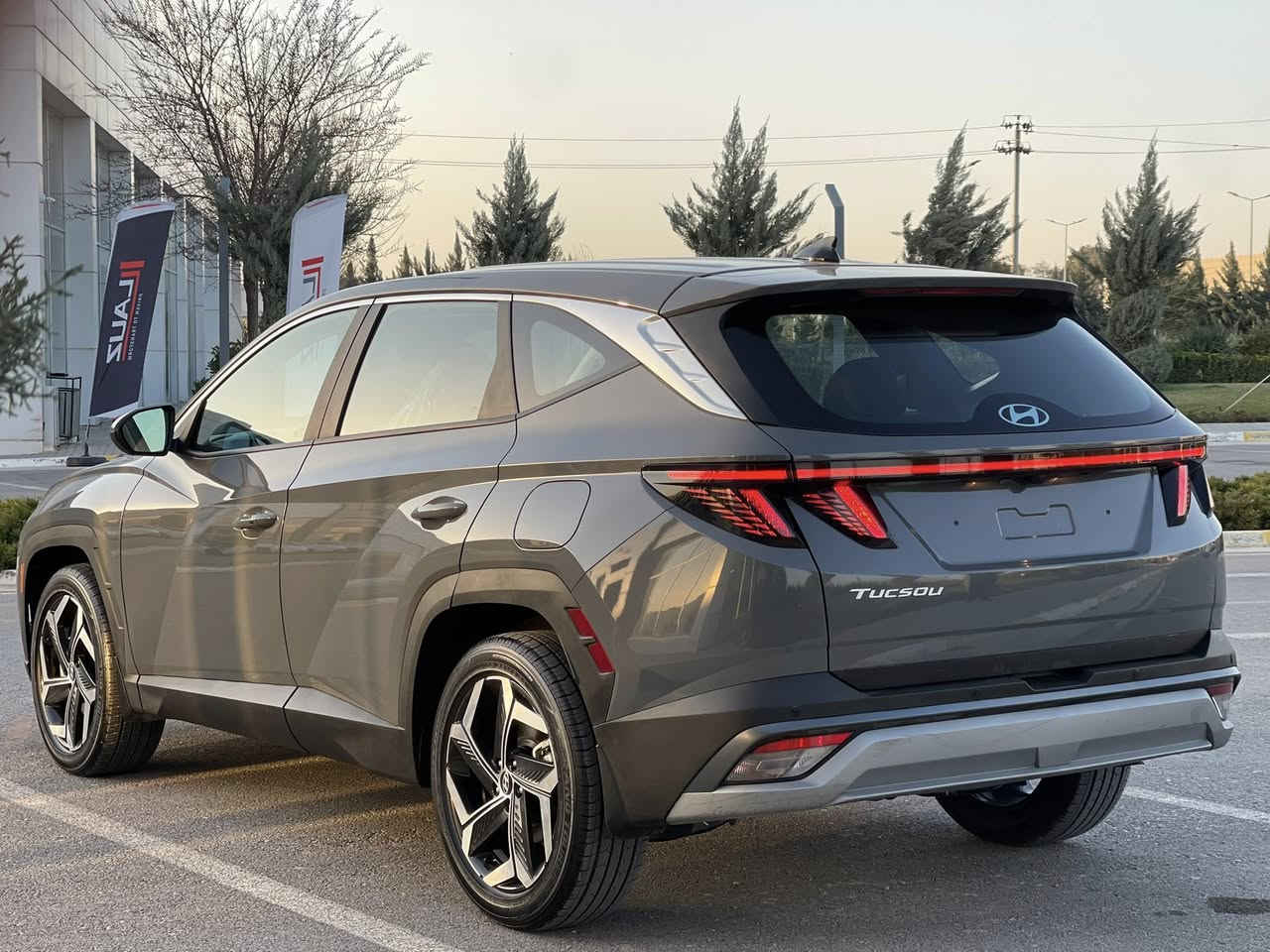 السلام علیکم 
HYUNDAI TUCSON 2025 SEL شکل جدید
مواسەفات:
بسمە
بریک بسمە
بریک ئوتو هولد
نضام أطفئە بل ترافیک
٣٦٠ درجة رادار
شاشە کادیلاک (کامل دیجیتال)
ویل کب
خط التریق
فرامل ئوتو
کامل مود سیاقە (normal&sport&auto)
باب بسمە 
کامیرە
کامل کشن کهربا
و بعد هوایە مواسفات.....

السیارە ماشیە: 1500 میل (ziro)🪬
السیارە نفس مکفولە حتا غیر نزل سبیر و ٢ بسمە بیلادی موجد بل نایلون 
حتا کامل کتاب شریکە داخل سیارە
 
سیارە بس صندوق سبغ بدون دواخل بدون ئرباک 
جميع الوسائد الهوائية آمنة
مکان سیارە سلیمانیە

💸💸سعر 210$بی مجال

الاتصال:***********  📲

السلام علیکم 
HYUNDAI TUCSON SEL 2025 شکڵ تازە🔥
مواسەفات:
بەسمە
برێک بەسمە
برێک ئۆتۆ هۆڵد
سیستەمی کوژانەوە لە ترافیک
٣٦٠ دەرەجە ڕادار (هەرچوارلا ڕادارە)
شاشە کادیلاک 
کامل شاشە دیجیتاڵ
ویل کەپ
خەتی جادە 
سوکان auto
کامل مۆدی لێخوڕین (sport&normal&auto)
دەرگا بەسمە
کامێرە  
کامل کوشن کارەبا

سەیارەکە1500 میل ڕۆشتوە (ziro)
سەیارەکە نمونەی تازەزەیە هەتا گاعی لە ناو نایلۆنەو هەردوو بەسمەی بیلادی لەناو نایلۆنی شەریکەیە
هەموو ئەشیای شەریکەی لەناو نایلۆن لەگەڵ

تەنها دەرگای سنوقی بۆیاخە بەبێ ناوگرتن بەبێ تەقینی هیچ ئێرباگێک لە شەریکە دەرکراوە وەک خۆی ماوەتەوە
لەدەعامی بۆ دەعامی شوختیشی نیە

💸💸سعر 210$ مجال

***********📲

