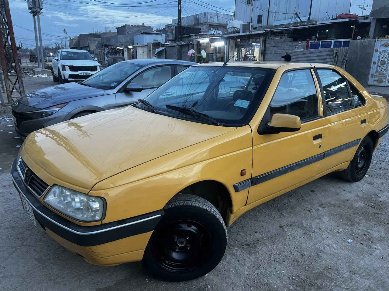 السلام عليكم
بيجو لميس2016 

السياره كير مكينه خير من الله 

جديده ونضيفه مامشتغل بيهه تكسي اروح لدوام بيهه وارجع

بيهه بارد يم الصندوك وطخات خفيفه تجي تكلب وتشوف

ماشيه 137

بيهه ملاحظه الكيجات غلط فقط والباقي كله جاهز وكامل 

مكاني بغداد العبيدي 

الرقم/***********

السعر/46 وبيهه مجال قليللللل

‼️جماعت ال40 والجوه لاتعب روحك
