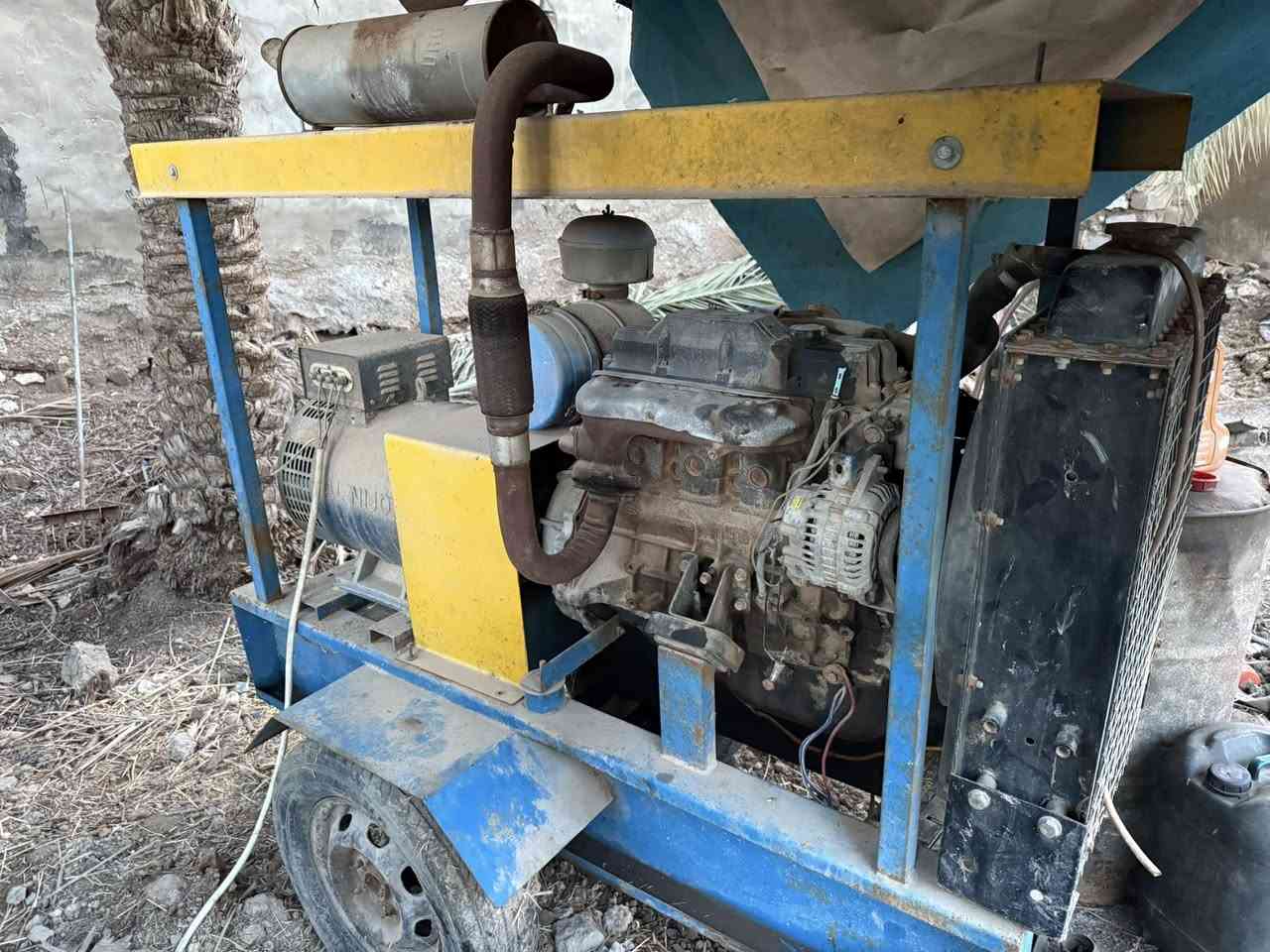 مولد كيه للبيع 30كيفي 120نبير  باتري جديد محرك 3000 أي نقص مابيه جديد محرك مكفول تشتغل صويج المكان النجف الاشرف ناحيه القادسيه تتصل  
*********** عباس الغزالي
