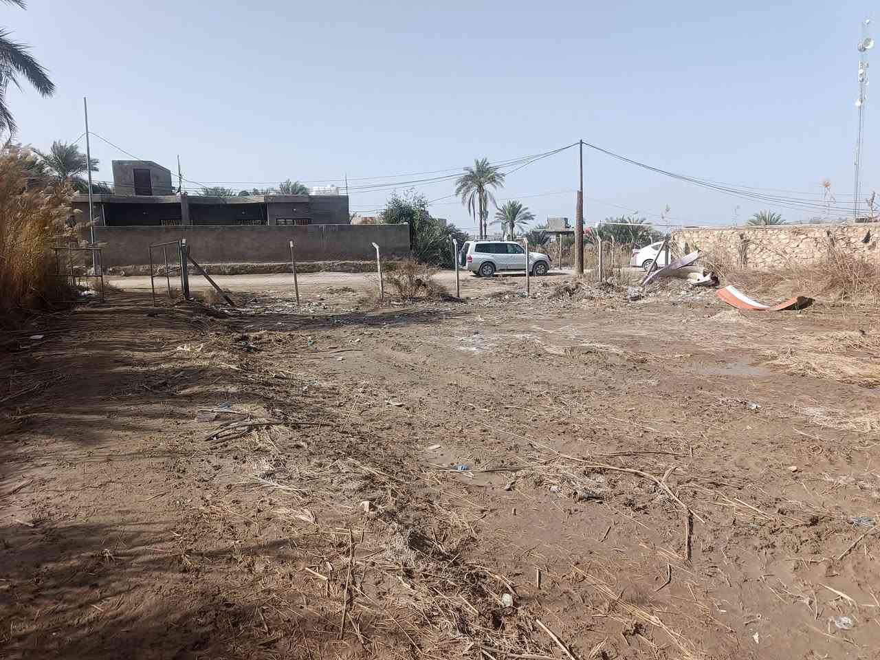 أرض طابو زراعي ٤دونم و١٠٠٠متر سند مداور  حيره نزله المراشدة قرب السيطرة مسيجه للبيع الدونم ٣٥ تصلح سكن أو زراعة بيها شارع على طولها تباع كلها أو على شكل دوانم  للاستفسار مكتب الجنابي ***********
