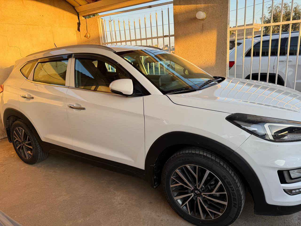 السلام عليكم للبيع توسان موديل ٢٠٢٠ خليجي مكفولة بسمي للإستفسار ***********
