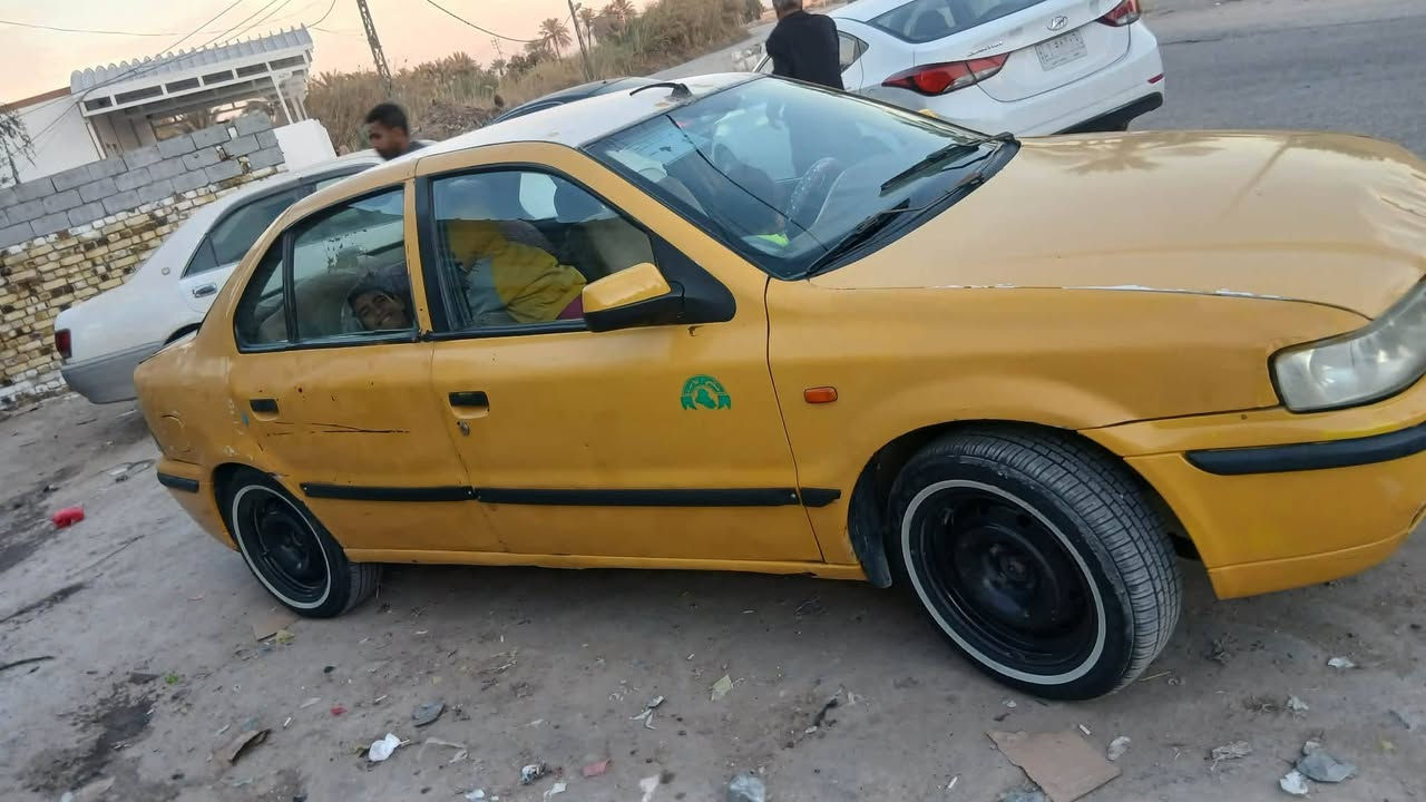 سلام عليكم سمند موديل 2010للبيع سياره احله من الصوره كير مكينه حداديه تخم تاير رقم الاماني بغداد كامله من كلشي تراي وين متريد راعيه بغداد مكان السياره كوفه عباسيه السعر 17وبيه مجال الشراي ينتصل ***********
