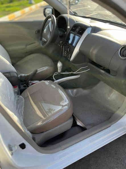 السلام عليكم 
نيسان صني ٢٠٢٤ للبيع سيارة ماشية 47 الف سيارة حالتهة ممتازة كير محرك ما مفتوح بيه اي برغي بحالة الوكالة تايرات مال شركة 
والسعر ١٢٥$ ورقة وبيه مجال 
مكاني بغداد الغزالية 
رقمي *********** Colombo
