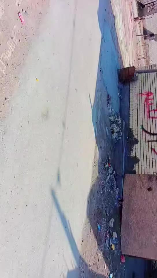 سلام عليكم بيت اللبيع بل دوانب مقابيل صورت سيد بشارع تشابيه المساحه 200متر مكلف بل نشر الستفسار نتصال برقم***********
