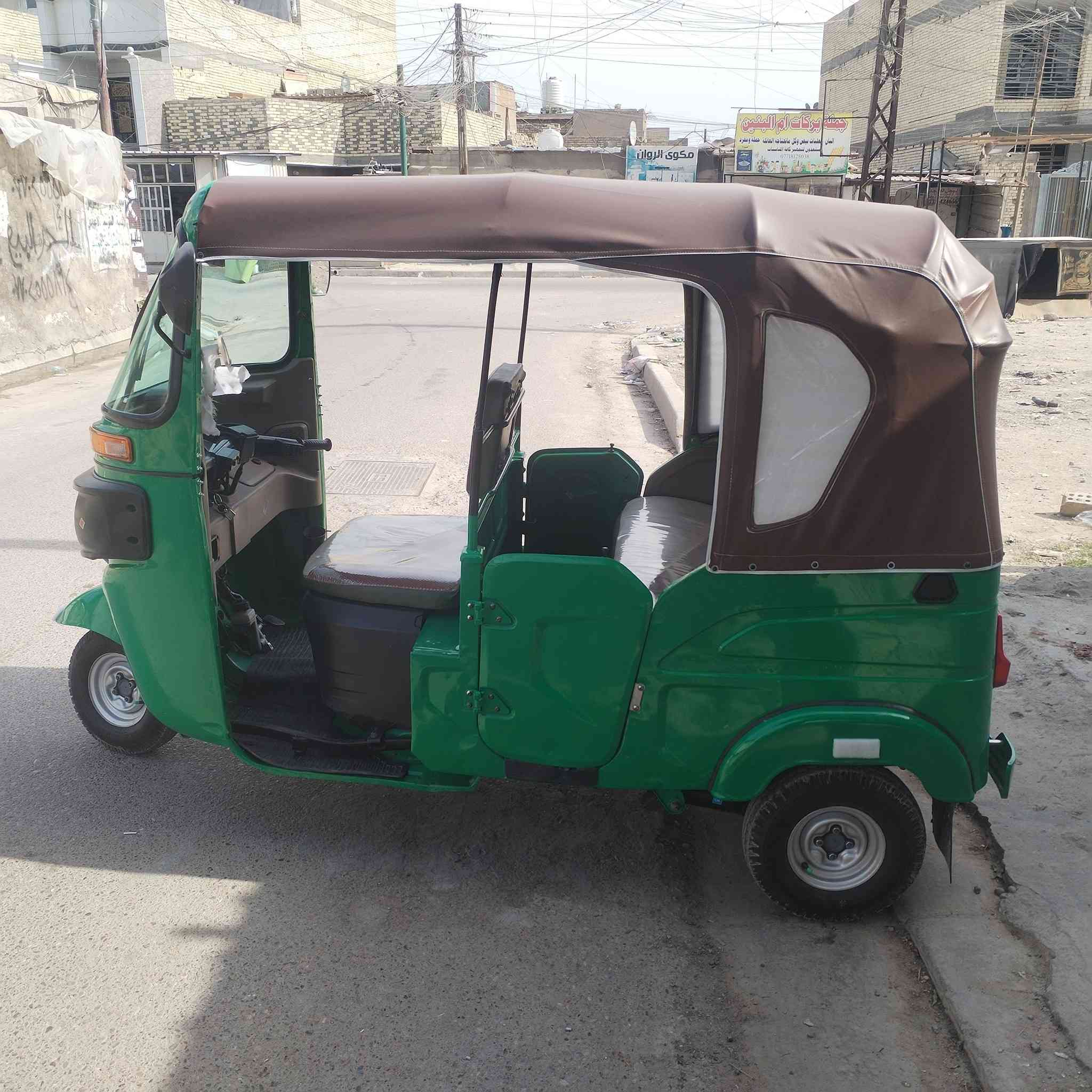 سلام عليكم تكتك 22 شهر 11 رقم ونسونيه انكليزي تحويل ثاني يوم 
تكتك كفاله عامه بس تكمه بيه والبقيه كله مكفول كشر ومكينه 
تخم تاير دوشمه. زيرو كهربائيات كله شغاله ترايه زيرو 
مكان كفائات العبيدي رقم 📱 ***********
