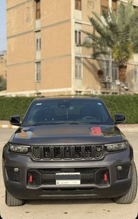 جيب 5 راكب TRAIL HAWK  2022  مواصفات سومت عدا البنوراما وارد امريكي حا...