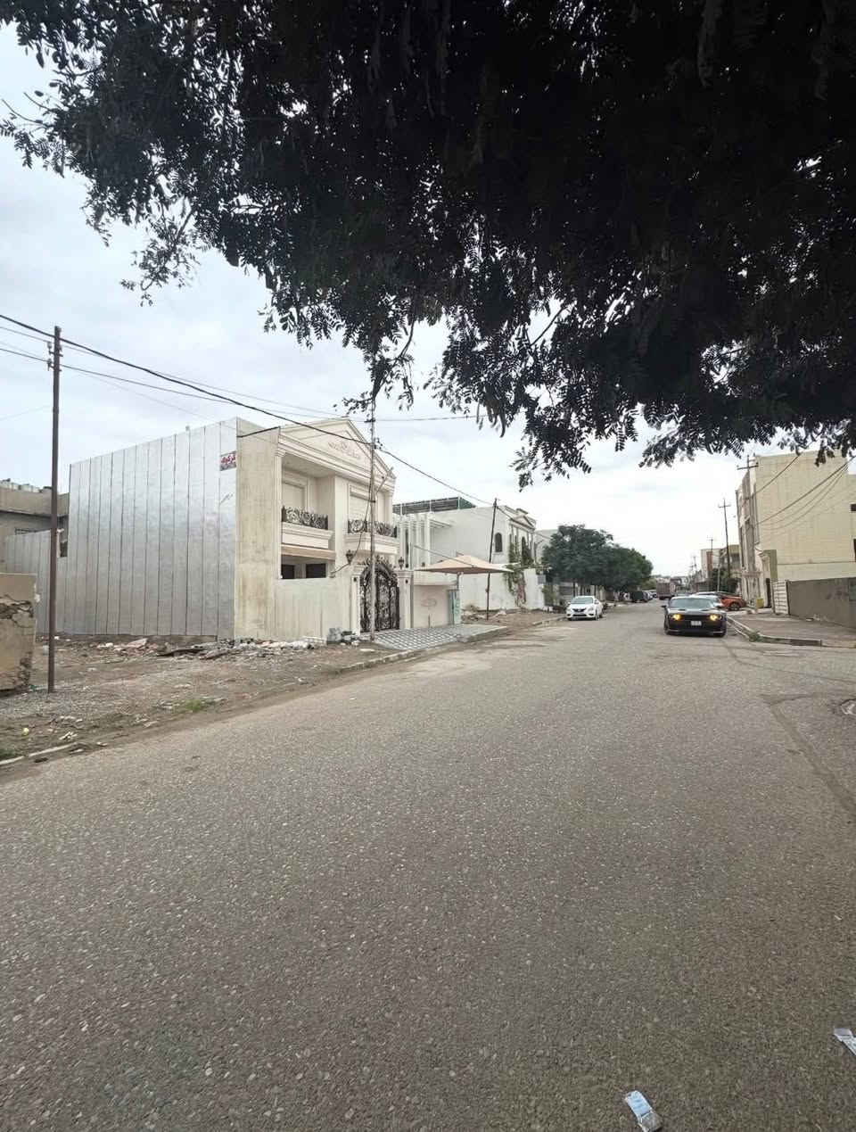 قطعة ارض للبيع موقع مميز جداً حرف T 

المساحة : 200 مترمربع 

الموقع : كـركـوك - تسعين الجديدة حي الضباط مقابل جامع امير المؤمنين 📍

🔴 القطعة يطل على شارع 20 متر 

🟨  لـلاستفسـار  يمكنكم مراسلة الصـفحة 

ونـتشـرف بزيارتكم #عقارات_أمــلاك 

العنوان:  كـركـوك  شـارع القدس مجاور Box  cofe  مقـابل افران الحياة 📍

 للاستفسار اتصال أو واتساب:

📞  ***********

📞 ***********⁩⁩⁩⁩⁩⁩⁩⁩⁩⁩

لمشاهدة بقية العروض مع ذكر الأسعار، انضم إلى قناتنا على التليجرام عبر الرابط التالي
https://t.me/Amlak_real_estate96⁩⁩⁩⁩
