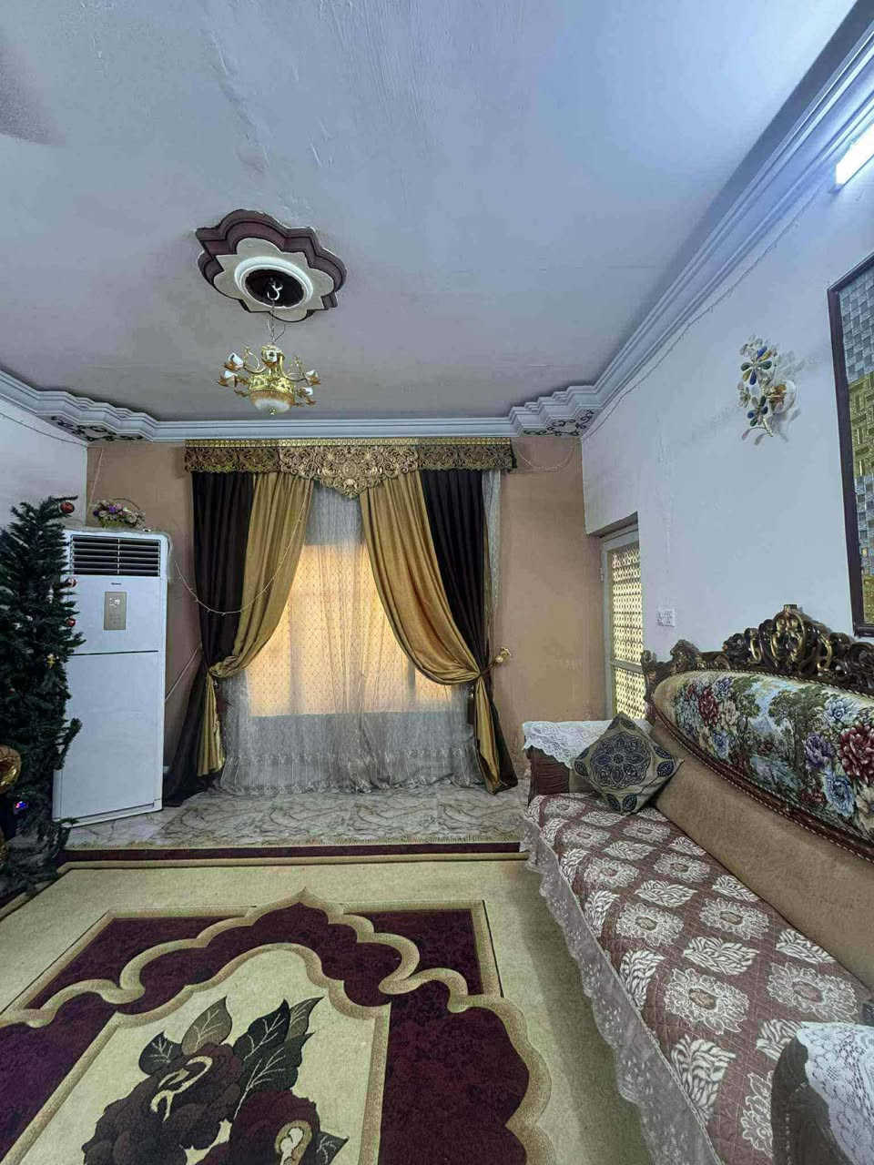 السلام عليكم
بيت للبيع طابو زراعي المساحه ٤٥٠ متر العنوان بالسده كاع بيت تومان البيت طابقين يتكون الطابق الاول من غرفتين + صالتين + ستقبال + مطبخ حديقه وكراج + مشتمل الطابق الثاني غرفتين كبار السعر المطلوب ( ٦٣ ) مليون وبي مجال الاستفسار # *********** // ***********
