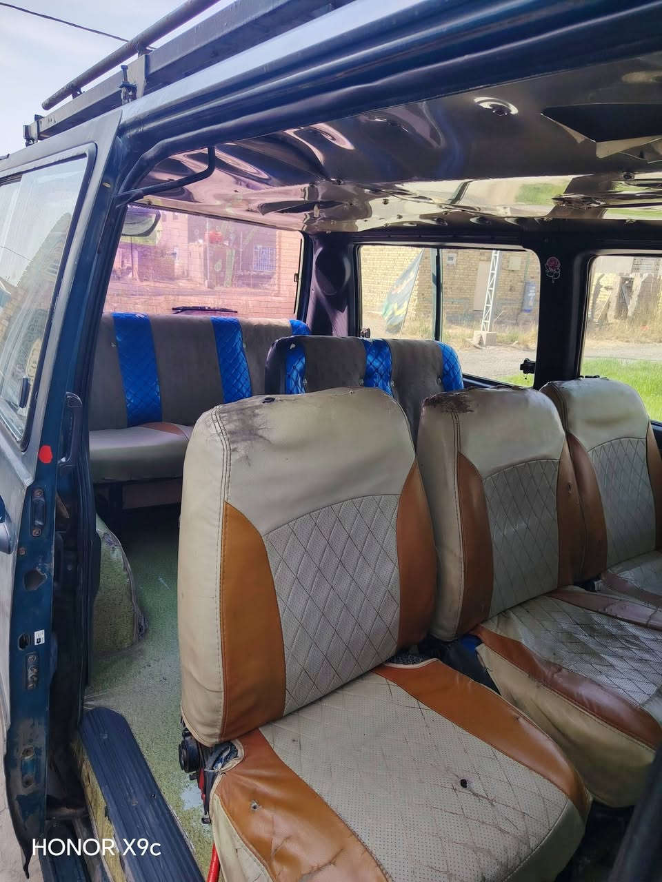 السلام عليكم سيارة ستانا موديل ٩٧
سنوية ل2027 مكينه وكير وحداديه وتخم تايرات وغرفه خير من الله سياره  مال جناي سيارة جاهزه للشغل عنوان الديوانية قضاء السنية السعر38وبيهة مجال
للاتصال ***********
