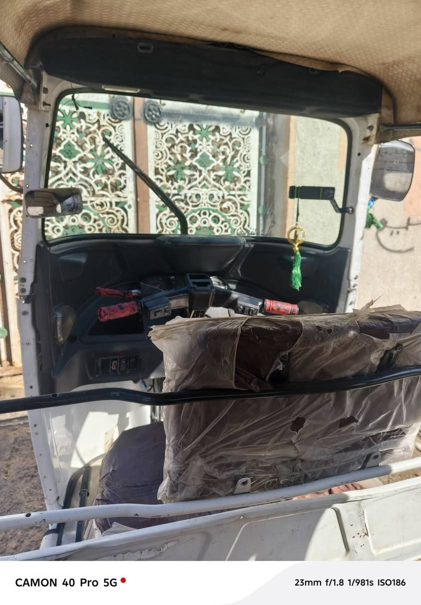 تكتك موديل 22 خير من الله  مكان بغداد  سعر 7وسبعمية وبيه مجال ***********
