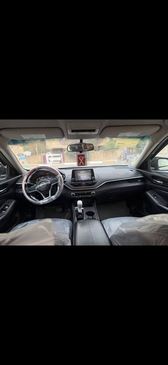 السلام عليكم ..
🚗 نيسان التيما موديل 2019 S🚗 
✨ رقم اربيل باسمي شرط التحويل والغراما ✨ 
هزه وفحص وسنويه كله جديد ✨ 
✨ حادث السياره كلين شبر بل بيند بارد ويم الرقم الخلفي. شبر صبغ اثر رصعه فقط باقي كفاله شرط السونار وناشر سونار وياهه ✨
▪️ محرك 4 سلندر 2500 اقتصادي وعزم ممتاز
▪️ تشغيل بصمة + تشغيل ريموت
▪️ دخول ذكي لجميع الأبواب
▪️ شاشة وسطية كبيرة Touch Screen
▪️ نظام صوتي نقي وواضح 🎶
▪️ كاميرا خلفية عالية الدقة
▪️ سنسرات أمامية وخلفية
▪️ رادار أمامي وتحذير اصطدام
▪️ تنبيه خروج عن المسار
▪️ مثبت سرعة للسفر والطرق السريعة
▪️ تحكم كامل بالدركسون
▪️ شاشة معلومات داخل العدادات
▪️ إضاءة LED أمامية وخلفية
‏▪️ DRL نهاري رياضي ✨
▪️ داخلية سبورت مرتبة وفخمة
▪️ كراسي مريحة جدًا للسفر
▪️ تبريد وتدفئة للمكيف ممتازة ❄️🔥
‏▪️ USB + Type-C
▪️ شاحن سريع للموبايل
▪️ عزل شارع ممتاز وصوت هادئ
▪️ صرفية بنزين اقتصادية جدًا
▪️ نظام ECO لتوفير الوقود
▪️ نظام مانع انزلاق وثبات
▪️ وسائد هوائية متعددة للأمان
▪️ تشغيل هادئ وثبات عالي بالطريق
▪️ شنطة خلفية واسعة جدًا
▪️ شكل هجومي ورياضي يلفت النظر 😮‍💨🔥
▪️ مناسبة للشغل، السفر، والاستخدام اليومي
▪️ سيارة نظيفة وتفاصيلها مرتبة من الداخل والخارج ✨

سيارة تجمع بين الفخامة، الراحة، الاقتصاد، والشكل الرياضي بنفس الوقت 🤍سعر كلش مناسب بل نسبه المعارض والسوك ب سعر 130 
📍بدون ايرباك
📍ماشيه 84 mi 
‏📞 ***********
