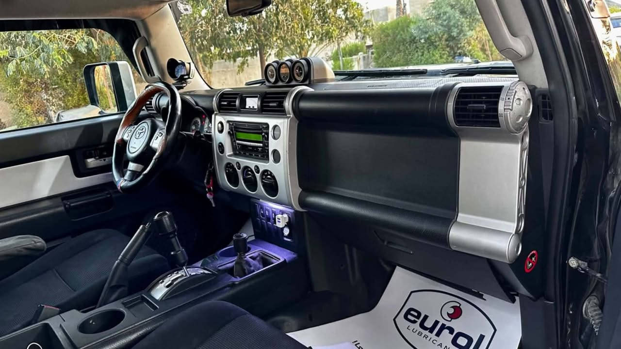 السلام عليكم
اف جي للبيع موديل 13 خليجي ماشيه فوك 200 كيلو متر 
بيها حزام صبغ بدون قمارة مكفولة من ايرباك او كلبه او جفيه 
السعر 185 اربيل بأسمي مكانها بغداد 
*********** بيع او مراوس
