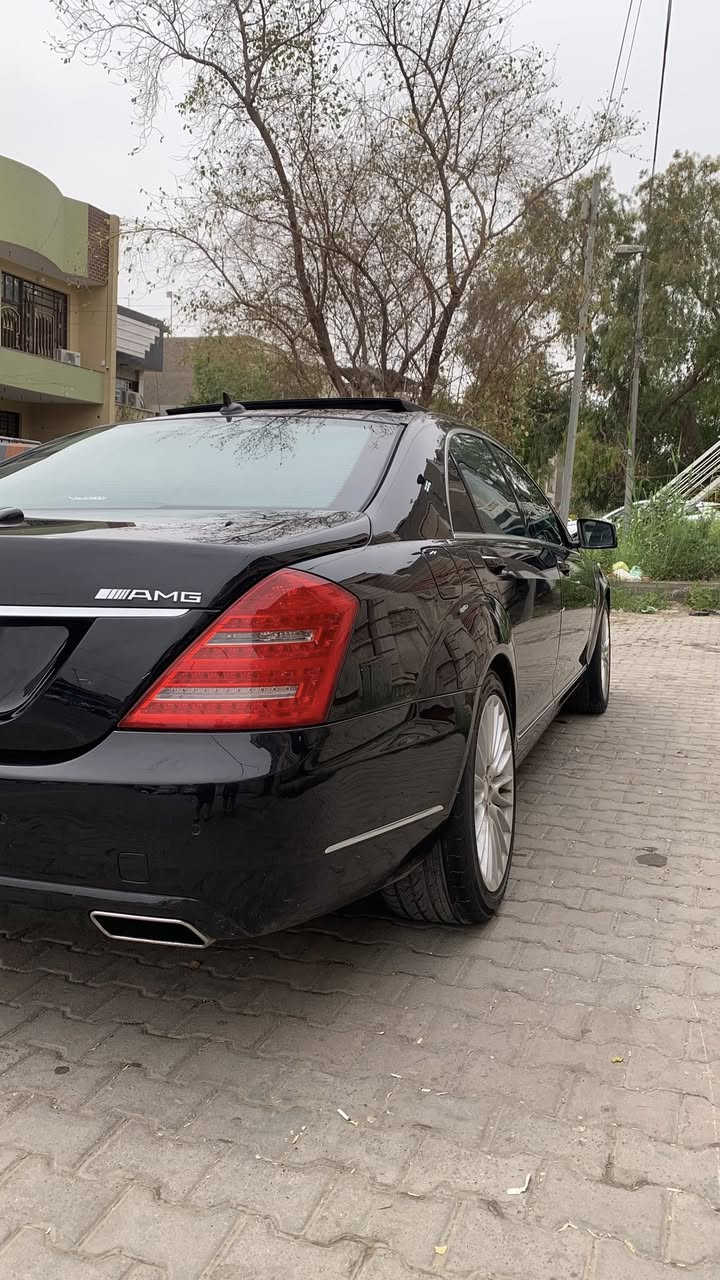 بيع او مراوس
لارج باب طويل 
ناظور ليلي 
بانوراما 
ابواب شفط 
كشنات تدفئه تبريد فول تحكم كهرباء الاماميه والخلفيه 
حساسات امامي خلفي 
رادار 
نقطه عمياء 
جنطه كهرباء 
٥ بردات 
كشنات مساج 
شفتات ستيرن 
وهواي بعد مواصفات جنايه المارسيدس يعرفوها 
ماشيه ١٧٧ الف كيلو 
كفاله فقط بيها رش ركن  دعاميه خلفيه ع كدها فقط مو كلها 
بدون اي نقص 
بغداد مكانها 
اي استفسار الاتصال على الرقم 
***********
