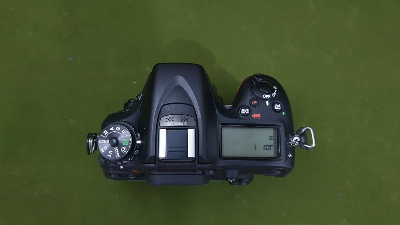السلام عليكم /
كاميرا نيكون d7100 + فلاش TT600 استخدام شخصي نضيفة جدا
شتر 3K و 798 صورة فقط
 ( ملحقات)
زوم VR  105_18 + هود
شاحنة
كيبل نقل الصور للابتوب
كفر جلاتين اصفر
لاصق حماية للشاشة
كارتون الكاميرا كامل
السعر 550 الف وبيها مجال قليل ( لايوجد توصيل)
العنوان / البصرة جمعيات اسكان الموانئ شارع الميثاق 
***********
