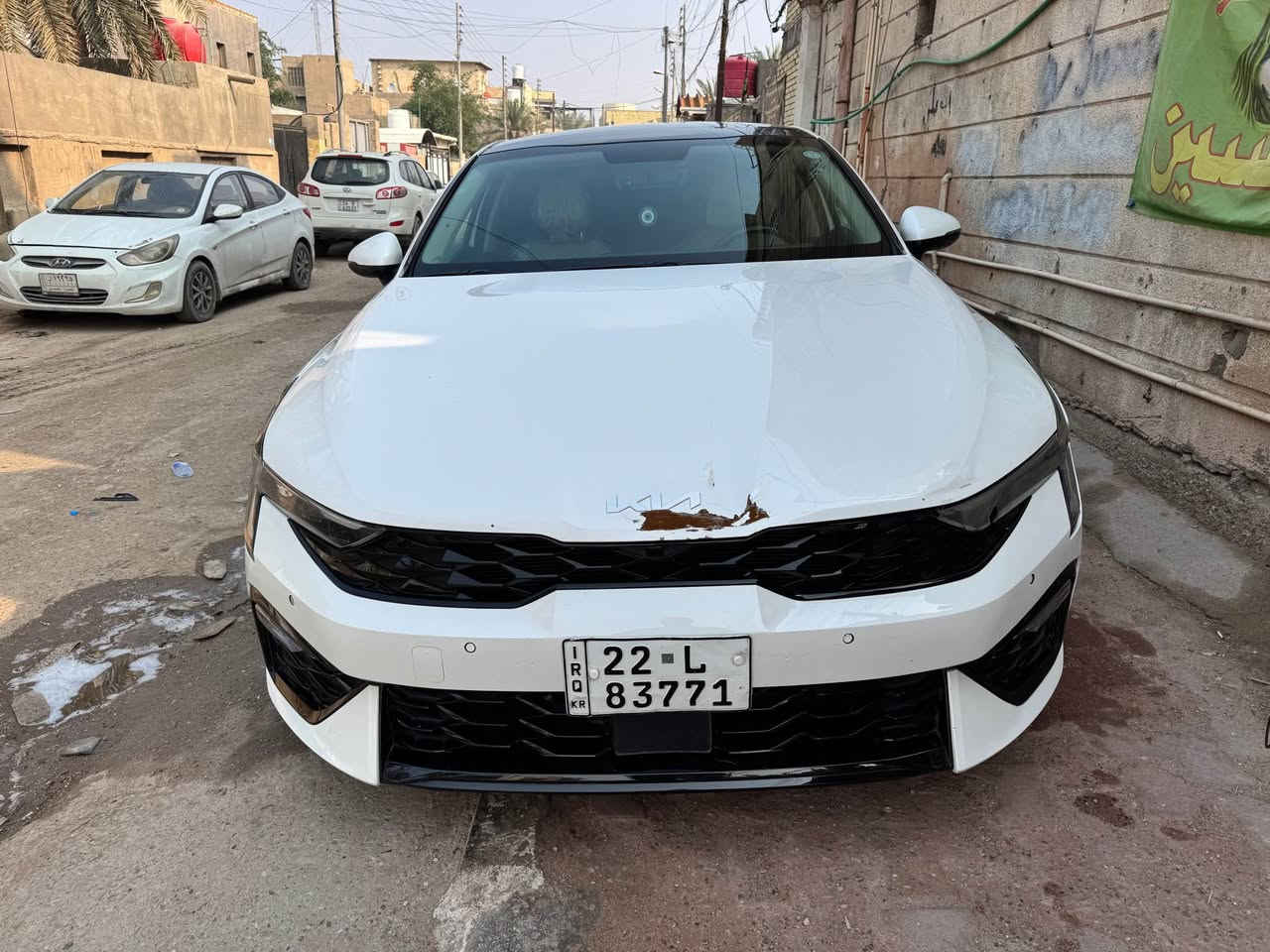 السلام عليكم 
للبيع او مراوس حسب القناعه 
كيا كي فايف 2024 
وارد خليجي 
ماشيه 53 الف 
فول الفول بنوراما 
ع وضع الشركه بيه طخه بلبنيد راجعه بارد 
وبارد بلجملغ الامامي بدون ارباك 
حتى دعاميته بلاديه 
ب اسم شركه تحويل وكاله 
السعر 195 مناسبه وبيه مجال للمشتري 
مكاني بصره جبيله 
*********** البصرة, العراق
