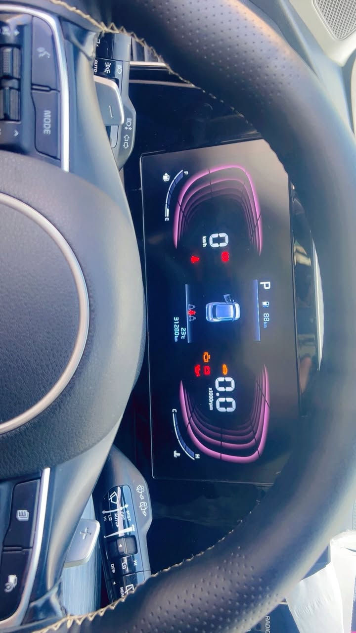 السلام عليكم  سبورتج موديل 23 خليجي  مال الشركه الدوليه  ماشيه 31   سعره 215
***********
