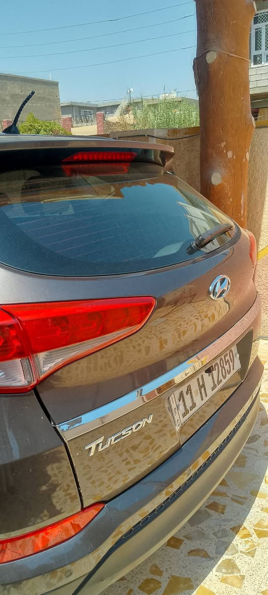 سياره توسان 2017السياره مكفولة رقم بغداد للاستفسار على الرقم***********
