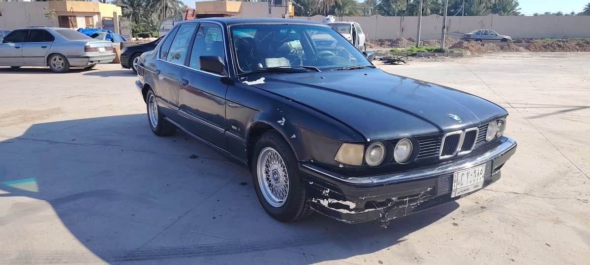 للبيع سياره بي ام دبليو ٧٣٠ سياره كير اوتوماتيك
تبريد تدفئه كامله و سياره شلعته كلش قوي و صدر امامي و خلفي جديد بدون نقص و رقم بغداد ملاحظه فقط سياره مااندل صاحبه فقط اتكفل بكل شي قانوني و عشائر او عليهه مشكله  __ سعره ٣٠ و بي مجال ***********
