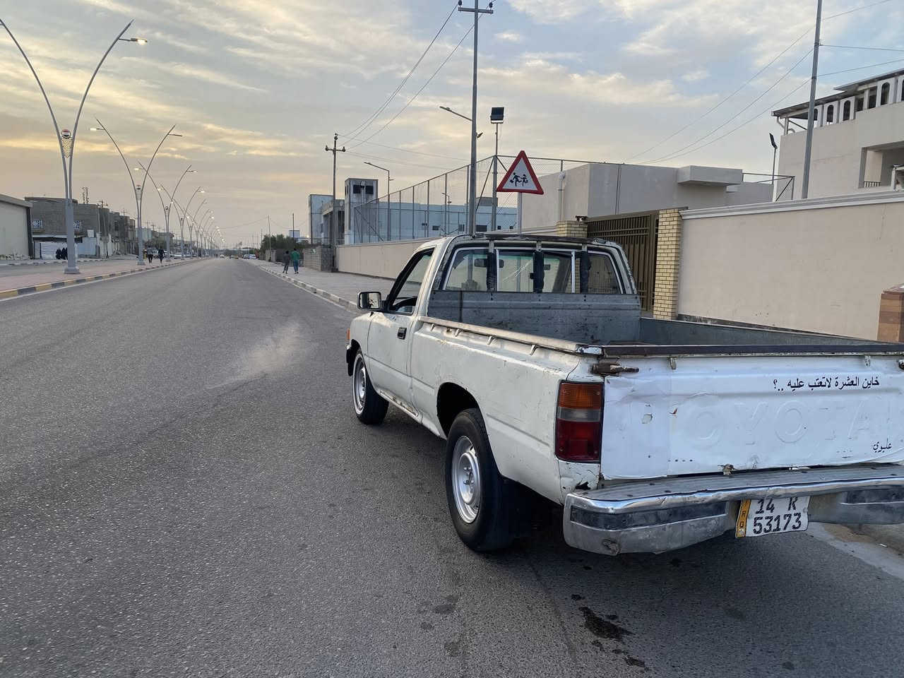 سلام عليكم بيكم تيوته موديل 93مكفوله من ضربه والصبغ شاصي كفاله محرم كير اكسل خير من الله رقم بصره نكليزي كهربايات كله شغاله كيلو متر بانزين حماوه دهن دينمو كله شغال سعر 53 وبيه مجال الشراي مكان البصره زبير ***********
