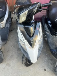 دراجه ثعلب مكفوله شغاله هندر وسلف  اي نقص ما بيها رايدها 400 مكاني بغد...
