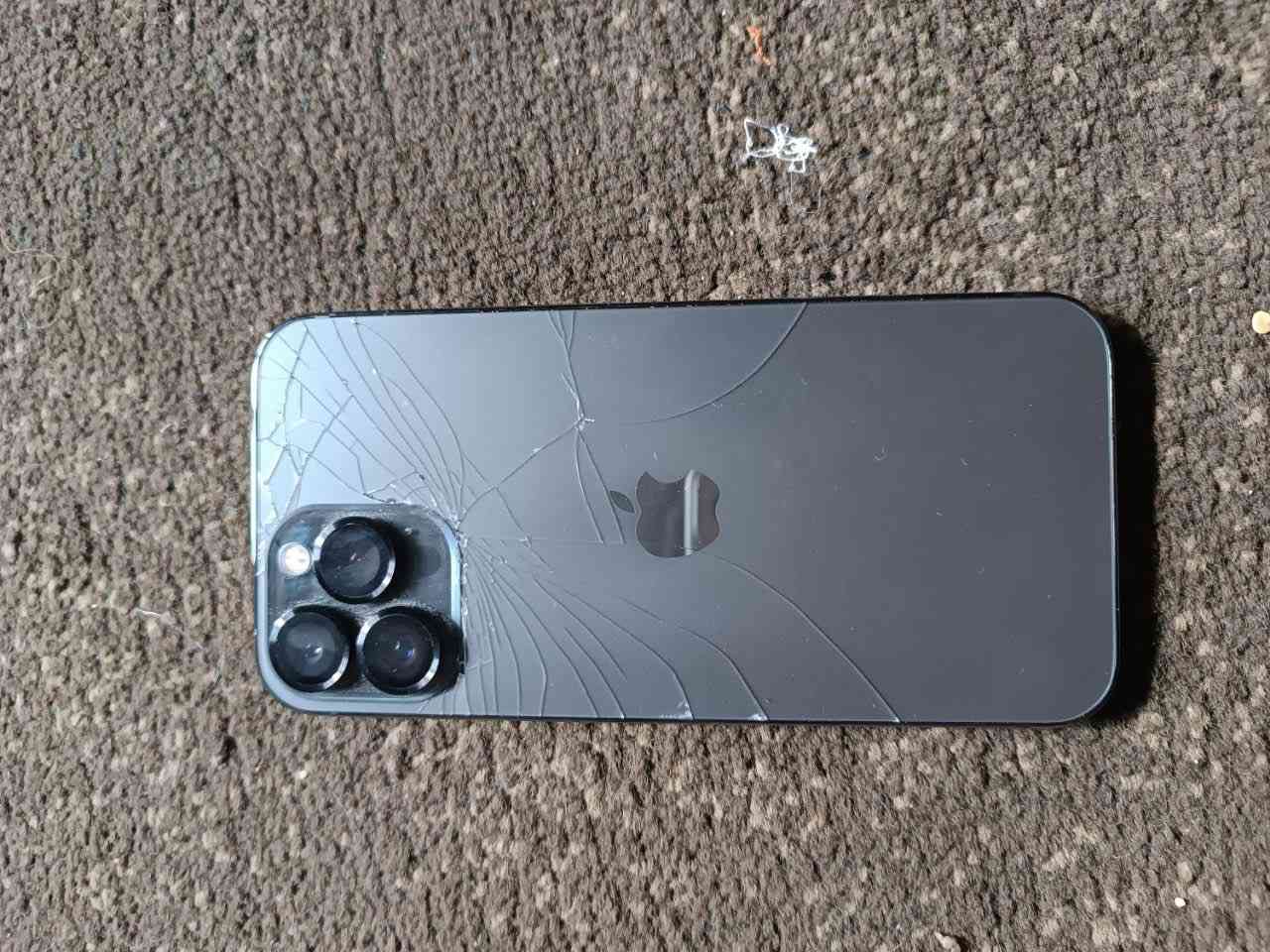 سلام عليكم ١٣ برو ماكس جهاز كامل شغل اي عيب ما بي بس  ضهره مكسور بطاريه ١٠٠


**إذا كنت صاحب هذا الإعلان وتريد حذفه لأي سبب، رجاءا أرسل رسالة إلى الدعم الفني**