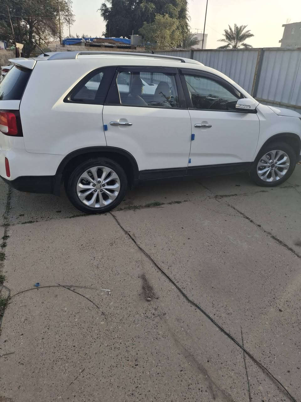 سلام عليكم  سورنتو البيع موديل ٢٠١٣ خليجي سياره ٧ راكب مكينه ٢٤٠٠  مكينه وكير وحداديه  خير من الله  تبريد ثلج ٣ قطع سياره بيه صيغ ٥ قطع ولباقي مكفول سياره جاهزه من كل نواحي سياره بسمي تحويل ثاني يوم  سعر ١٢٨ وبيه مجال مكان سياره بابل القاسم  ***********
