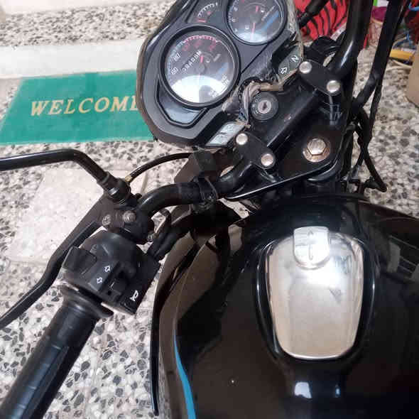 دراجة شاينك محرك 250 6 نمر .

رقم نكليزي سنوية بأسمي

تحويل الحسينية مكاني بغداد 

السعر 2 600 وبيها مجال 

رقمي *********** يوجد وتساب
