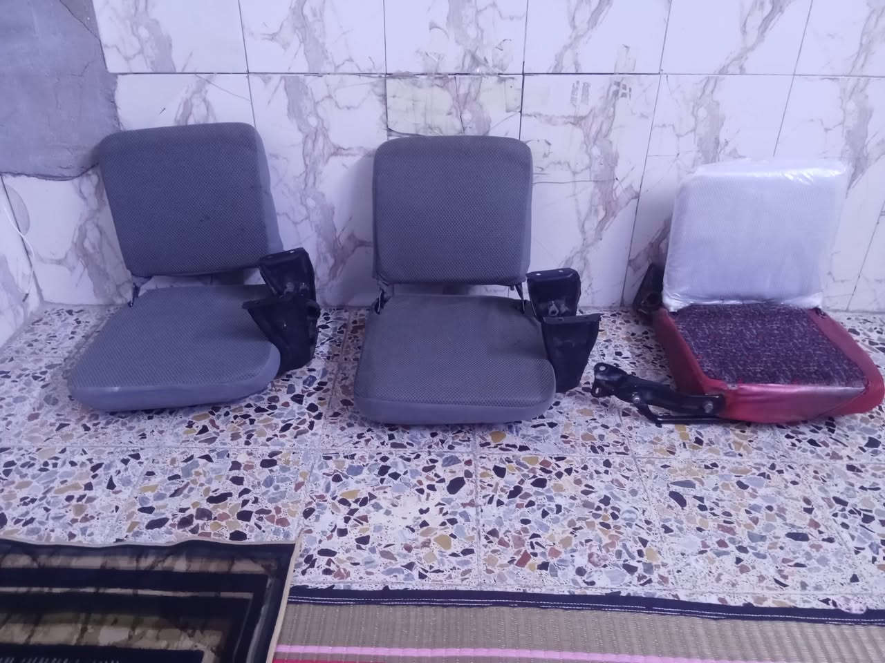 السلام عليكم كشنات للبيع عدد ثلاثه واحد مال الطبل بنز بغداد المدينه رقم الهاتف ***********
