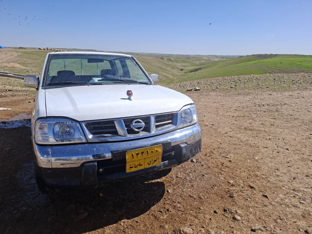 فرۆشتنی خێرا 
نیسان پیکاب 2011  یابانی 
گێر و مەکینەو ئەکسلی بەشەرت قوپاوی و وردەی نیە  زۆر خاوێنە پێشی تازە داگیراوە  تەقە و ڕەقەی نیە  چوار تایەی دۆنلوپی لەسەرە دینار مەسرفی تیا نیە  سەنەویەکەی 3 مانگی ماوە بە سەریا بچیت 
سعری 142 گڵا معاملە
***********
*********** كيفري, ديالى
