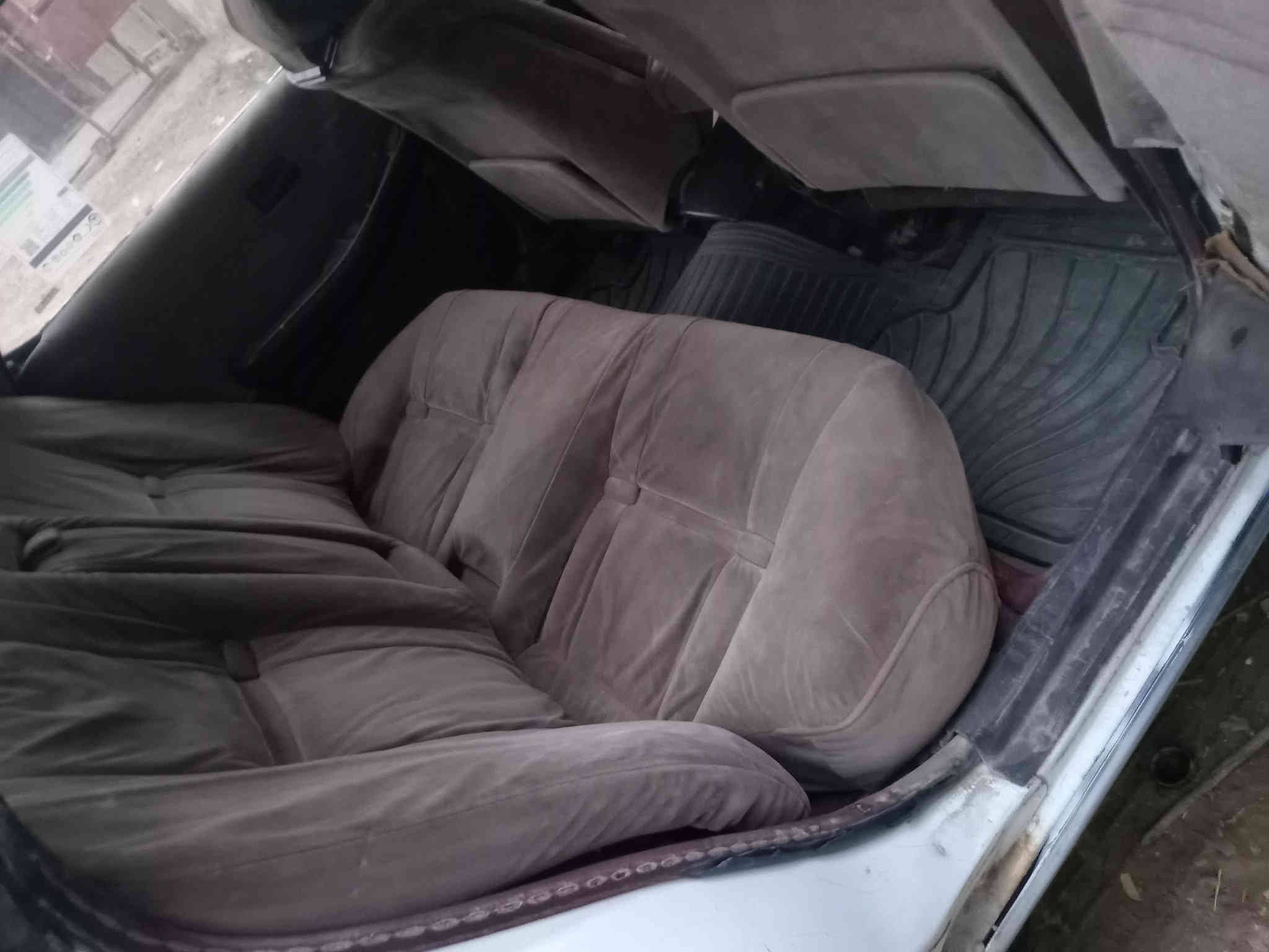 السلام عليكم / مارك 1991 مكينه جديده ونجي ناعم الكير ما يرجع للبك مكفوله من سرقه وعشائر او طلب السعر 15 ورقه امراوس او بيع حسب القناعه مكان السياره الدوانيه قضاه الشامي رقم الموبايل ***********‬‏
