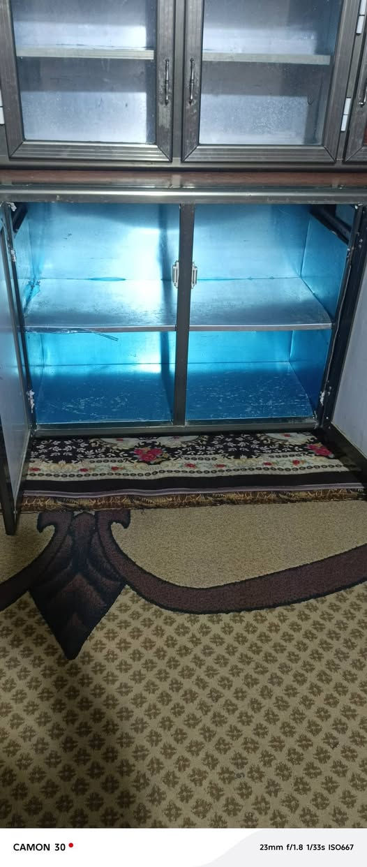 السلام عليكم كاونتر مترين للبيع اي عيب ما بي بدون سنك سعر 175 وبي مجال عنوان حي العسكري الاتصال *********** كركوك, العراق
