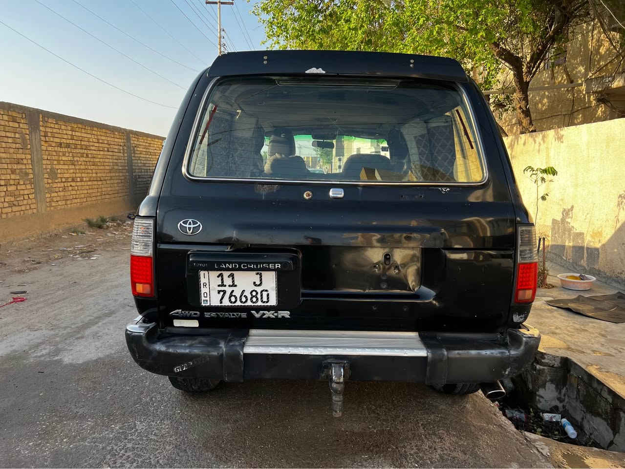 السلام عليكم 
للبيع سيارة لاندكروز موديل 93
رقم بغداد انگليزي بأسمي 
تحويل ثاني يوم 
تخم تاير جديد 
محرك 2500 مالت بطة 
گير اوتماتيك 
كشنات كهرباء 
مكفوله من الصبغ والضربة 
للتواصل 
***********
متوفر واتساب الرفاعي, ذي قار

