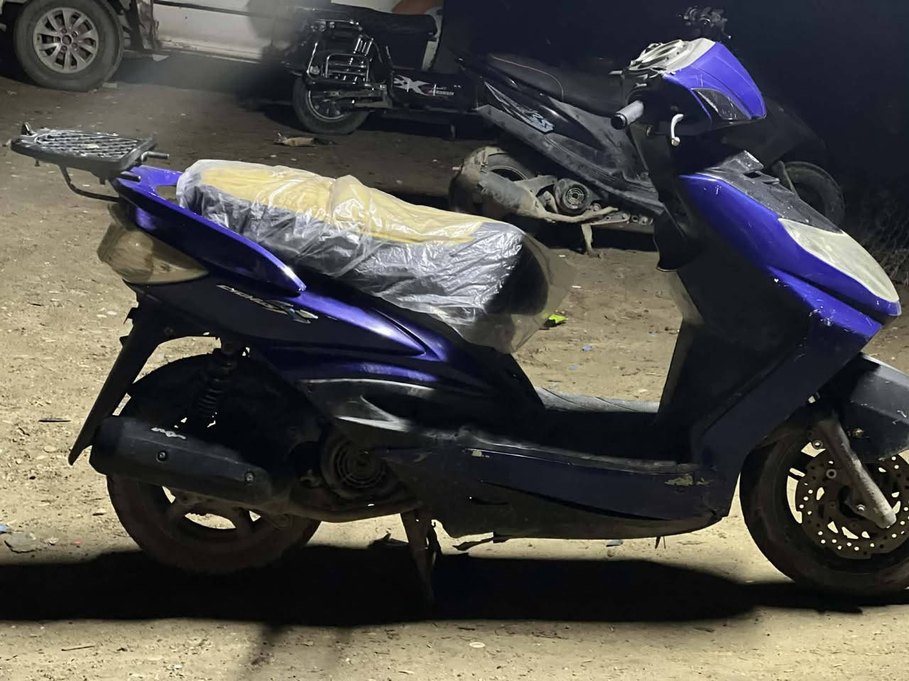 سكنس فحل للبيع دراجة جاهزه سلف وهندر كهربائيات كامله السعر خاص 
***********
