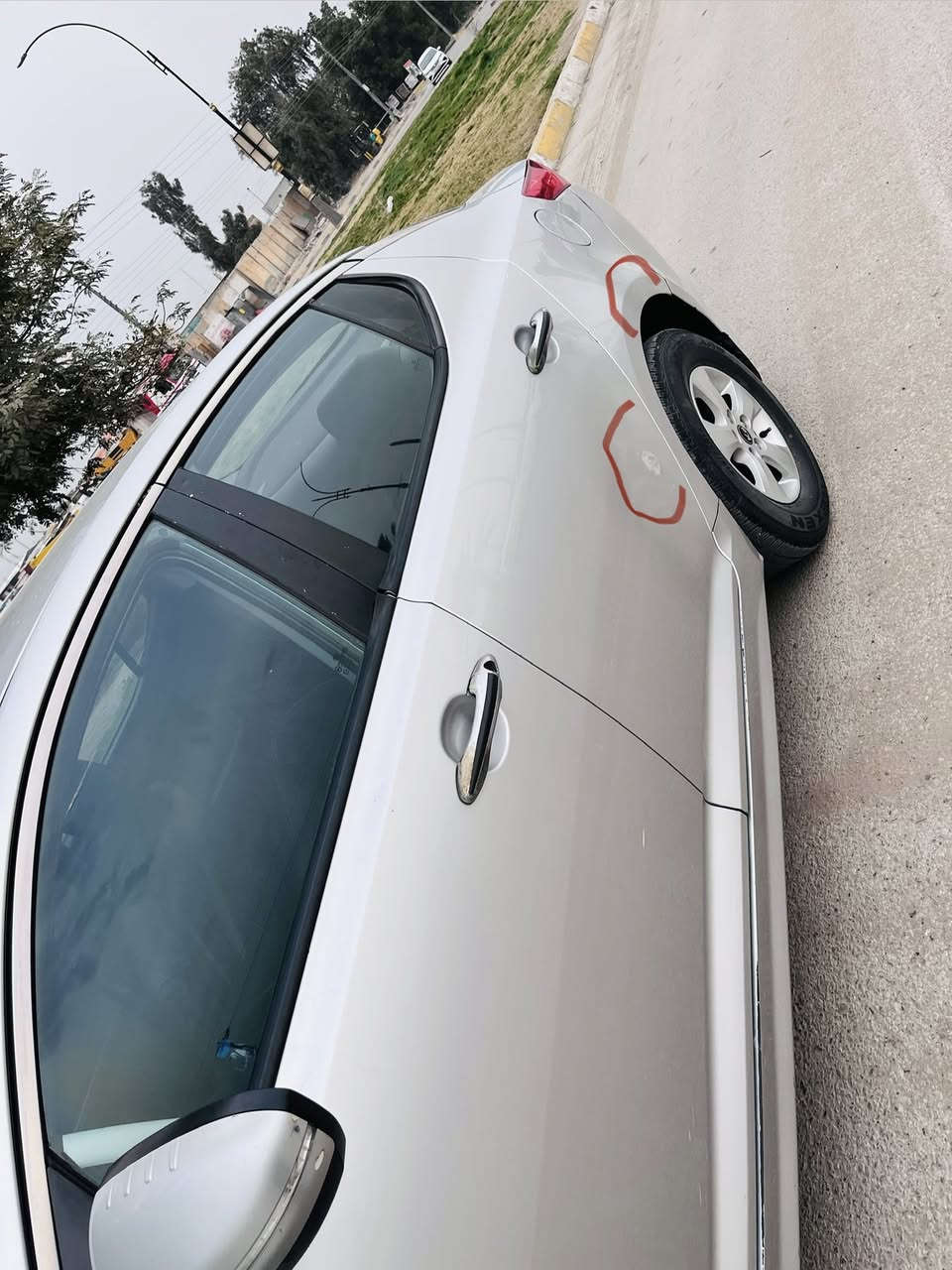 سلام عليكم كي فايف وارد كوري ٢٠١٢
السياره كفاله من الضربه والتبديل والصبغ عدا صبغ شبر بلبلب الخلفي والجاملغ الخلفي مثل مامشر بلصوره 
مكينه وكير حاويه قبل كم شهر شادهن
تخم تايرات جديد 
منظومه تبريد 
شادلها منظومه غاز 
منظومه زنون اصليه
سياره نظيفه ونصبتها حلوه


**إذا كنت صاحب هذا الإعلان وتريد حذفه لأي سبب، رجاءا أرسل رسالة إلى الدعم الفني**