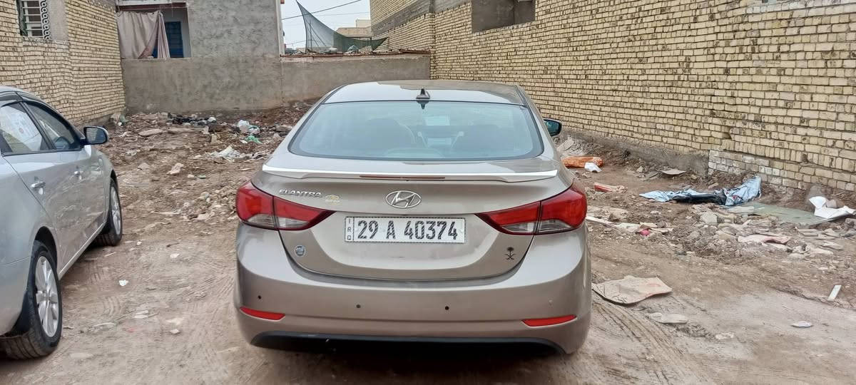 النترا للبيع او مراوس موديل 15وارد امريكي حادث باب وجاملغ بامريكه صبغ مثل ما واضح  بلسونار ليبل واحد بدون تبديل رقم نكليزي بسمنه كير مكينه 1800 تبريد كهربائيات تخم تاير حداديه 70بلميه السعر 105وبيه مجال عنوان واسط المركز *********** أو خاص
