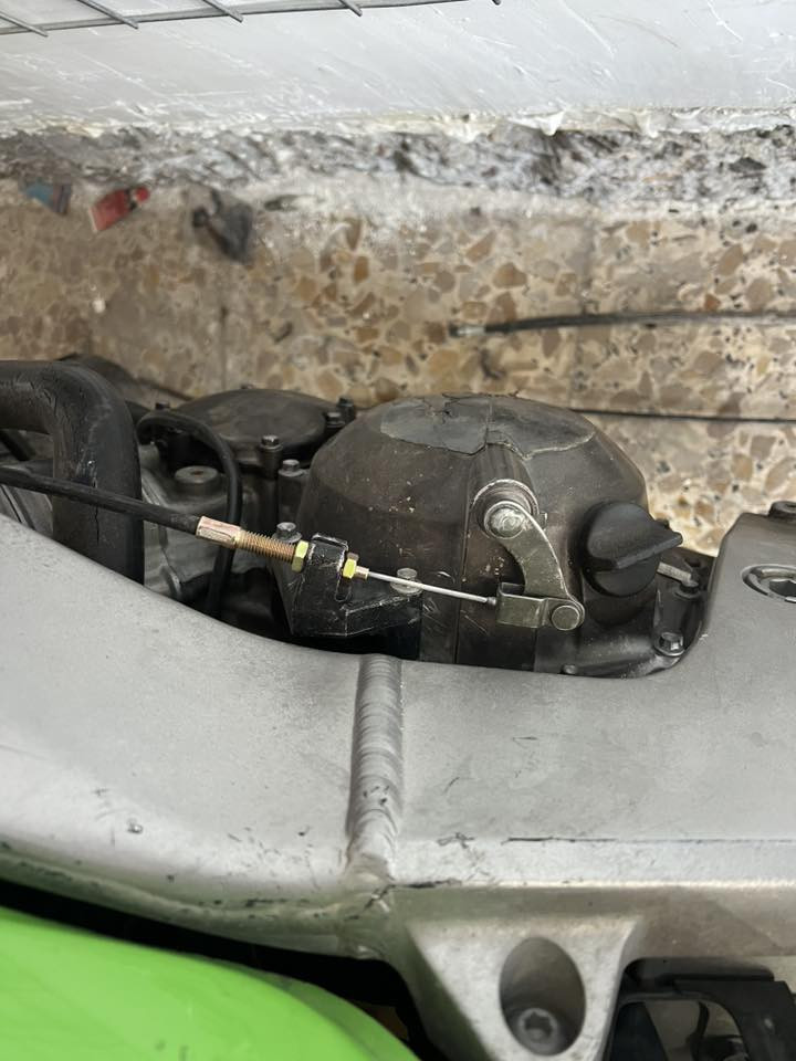 السلام عليكم كاوسكي موديل 2004 للبيع كوم حديد مكينته مجلبه السعر مليون وربع مكاني بغداد الحريه رقمي *********** ملاحظة الدراجه عله حطته ماكو غراضه
