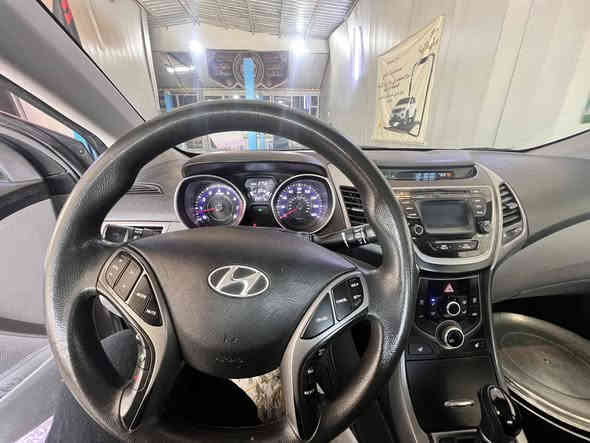 السلام عليكم من رخصة الادارة 
النترا 2016 رقم بغداد (العداد 39 الف قابل للزياده اخت الزيرو ) الصور وسونار واضحه السعر (120 مجال جدا بسيط)
اعتذر عن الخاص ***********
بغداد حي الامانه
