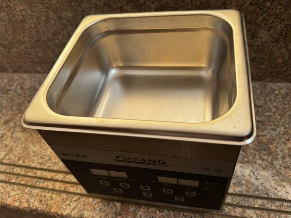 السلام عليكم… اجهزة للبيع استخدام طالب دراسات عليا جدا قليل ونظافة الاجهزة 100‎%‎ ، الاجهزة هي ( سبكترو صيني بسعر 230 الف ، الترا سونك بسعر 110 الف ، ميزان ثلاث مراتب بسعر 140 الف، سنتر فيوج بسعر 60 الف، هوت بليت بسعر 125 الف) للتواصل واتساب على الرقم ***********
